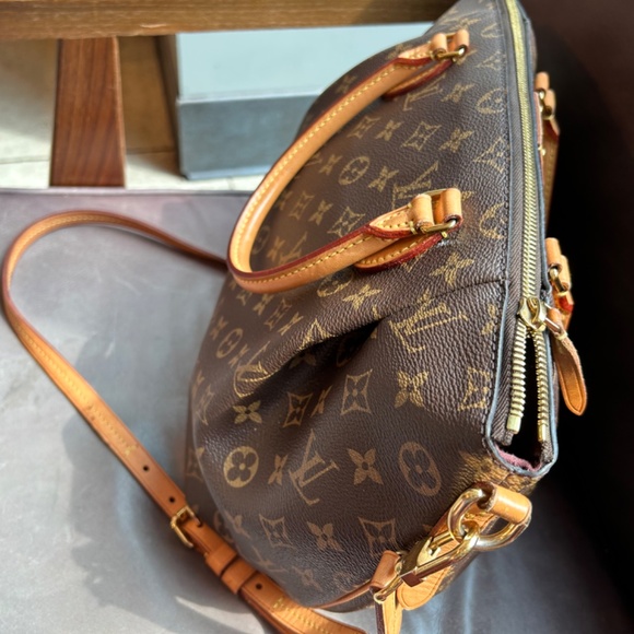 LOUIS VUITTON Monogram Turenne MM - Picture 3 of 5